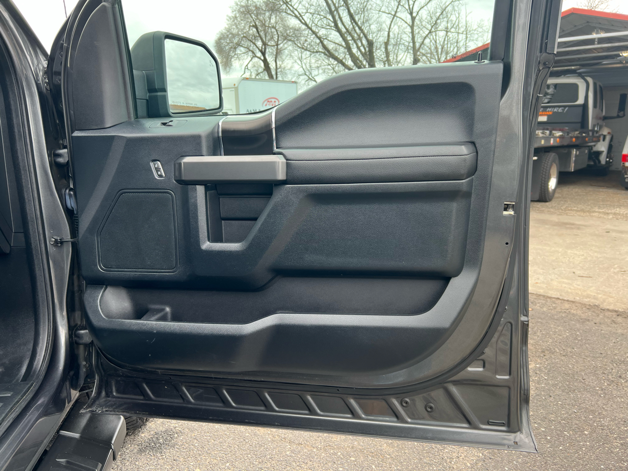 Ford F-150 4WD SuperCab 145" XLT 2018