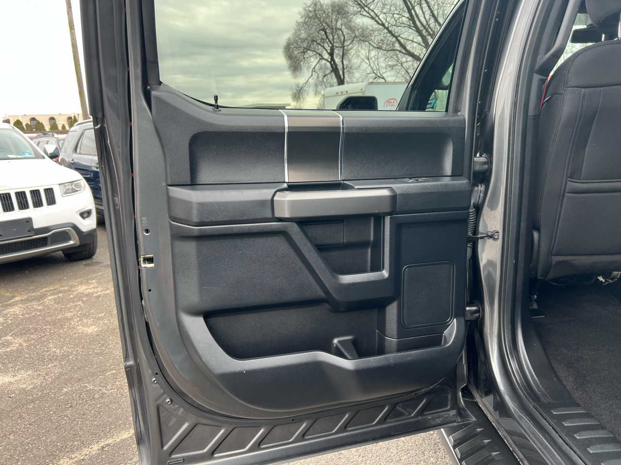 Ford F-150 4WD SuperCab 145" XLT 2018