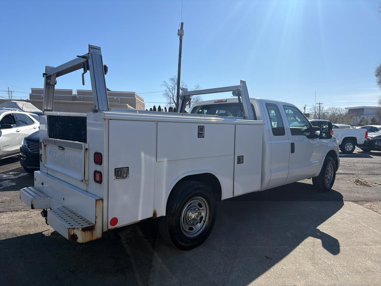 Ford F-250 SD XLT SuperCab Long Bed 2WD 2011