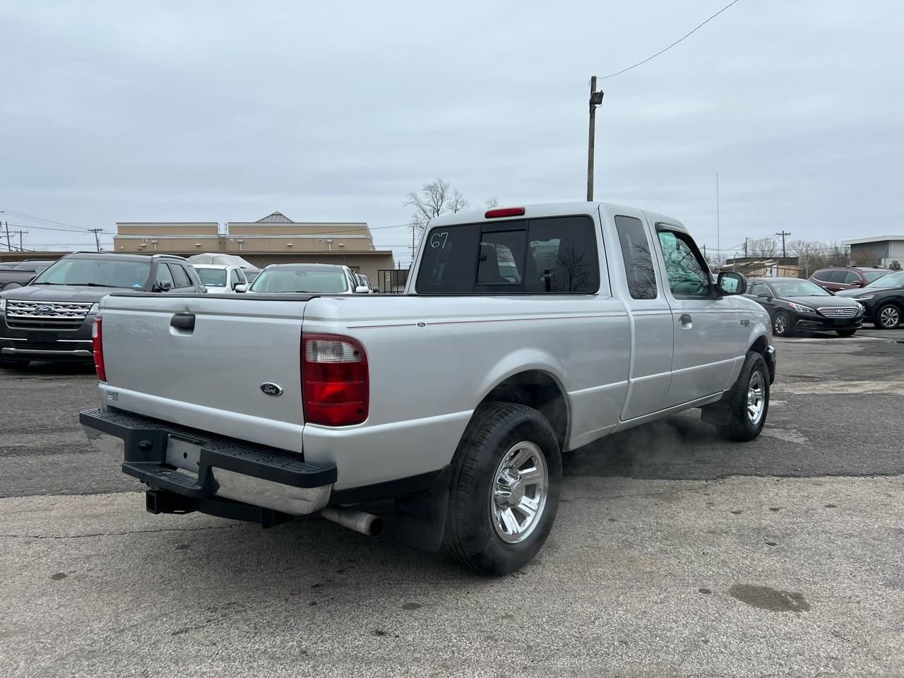 Ford Ranger 2WD 2dr SuperCab 126" XLT 2004