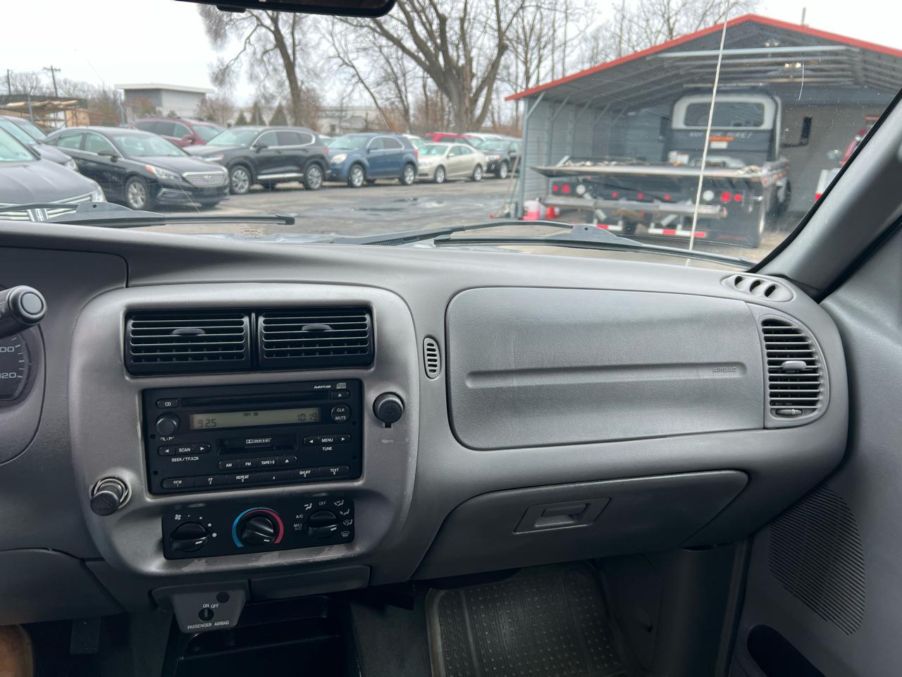 Ford Ranger 2WD 2dr SuperCab 126" XLT 2004