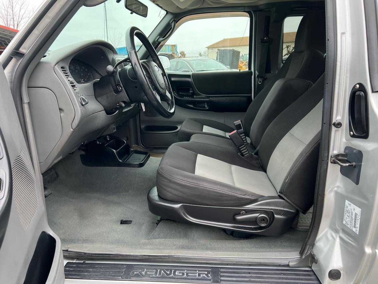 Ford Ranger 2WD 2dr SuperCab 126" XLT 2004