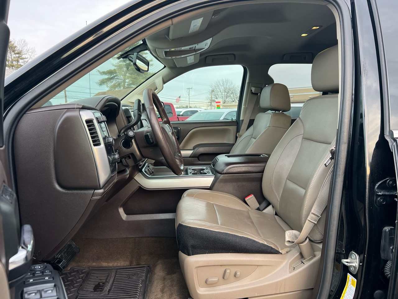 Chevrolet Silverado 1500 4WD Double Cab 143.5" LTZ w/1LZ 2016