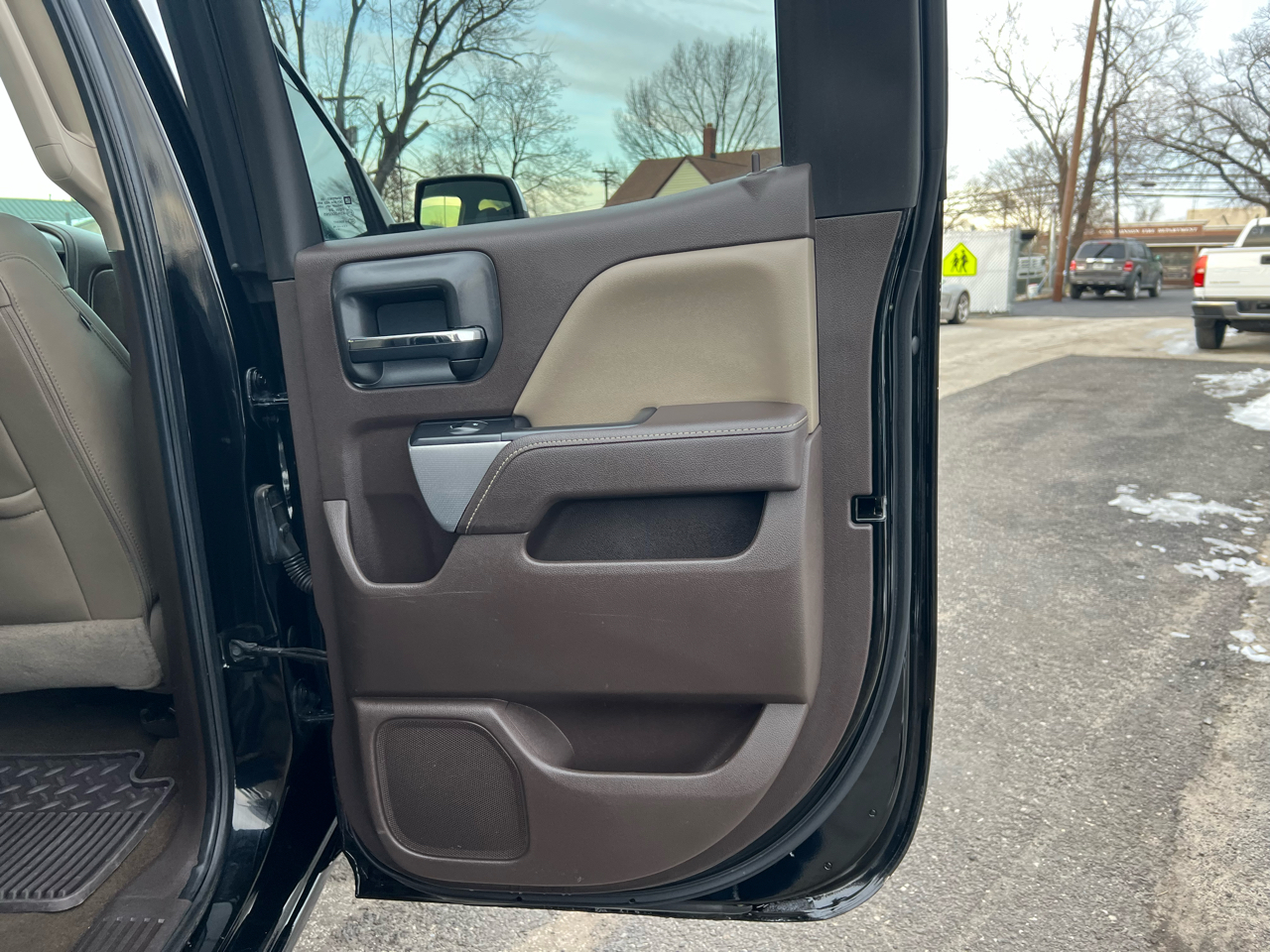 Chevrolet Silverado 1500 4WD Double Cab 143.5" LTZ w/1LZ 2016