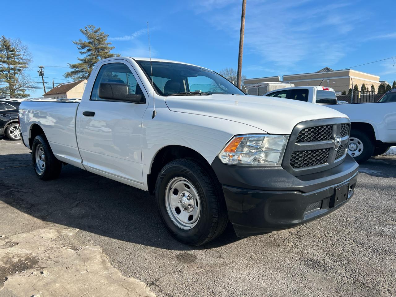 RAM 1500 2WD Reg Cab 140.5" ST 2018