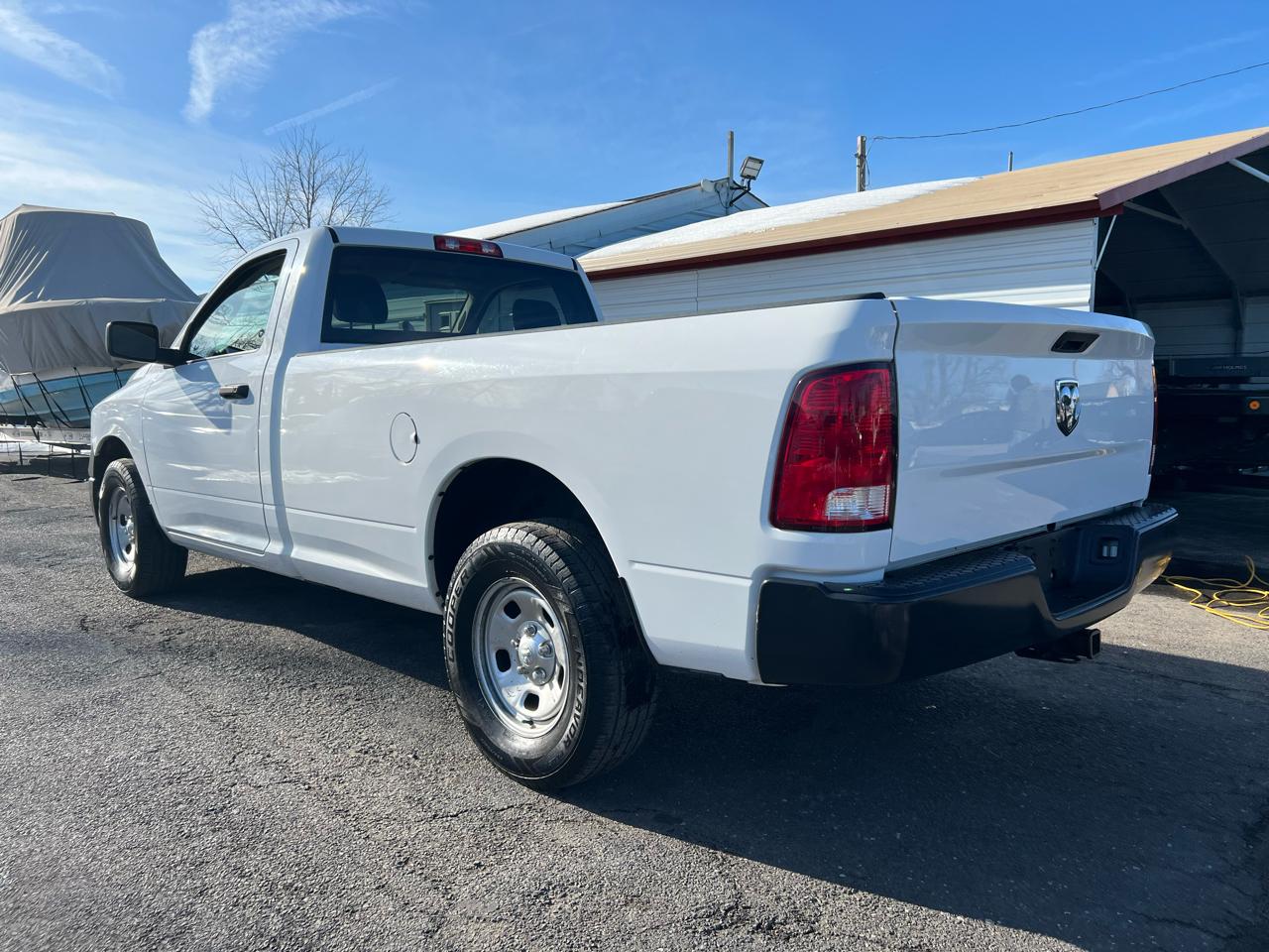 RAM 1500 2WD Reg Cab 140.5" ST 2018
