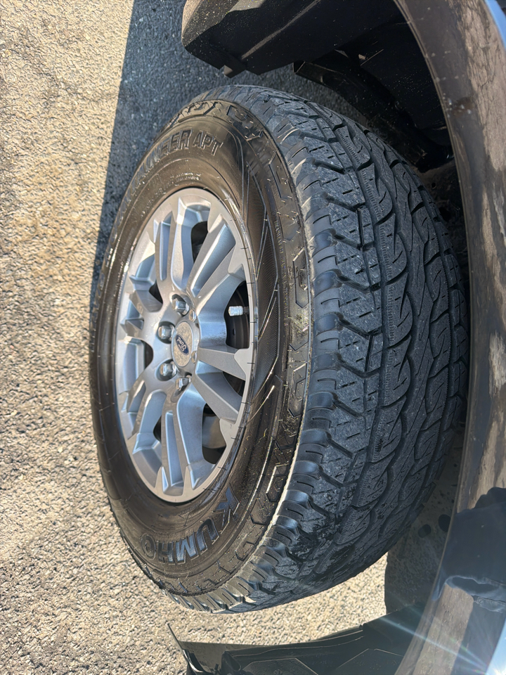 Ford F-150 4WD SuperCrew 139" Lariat 2018