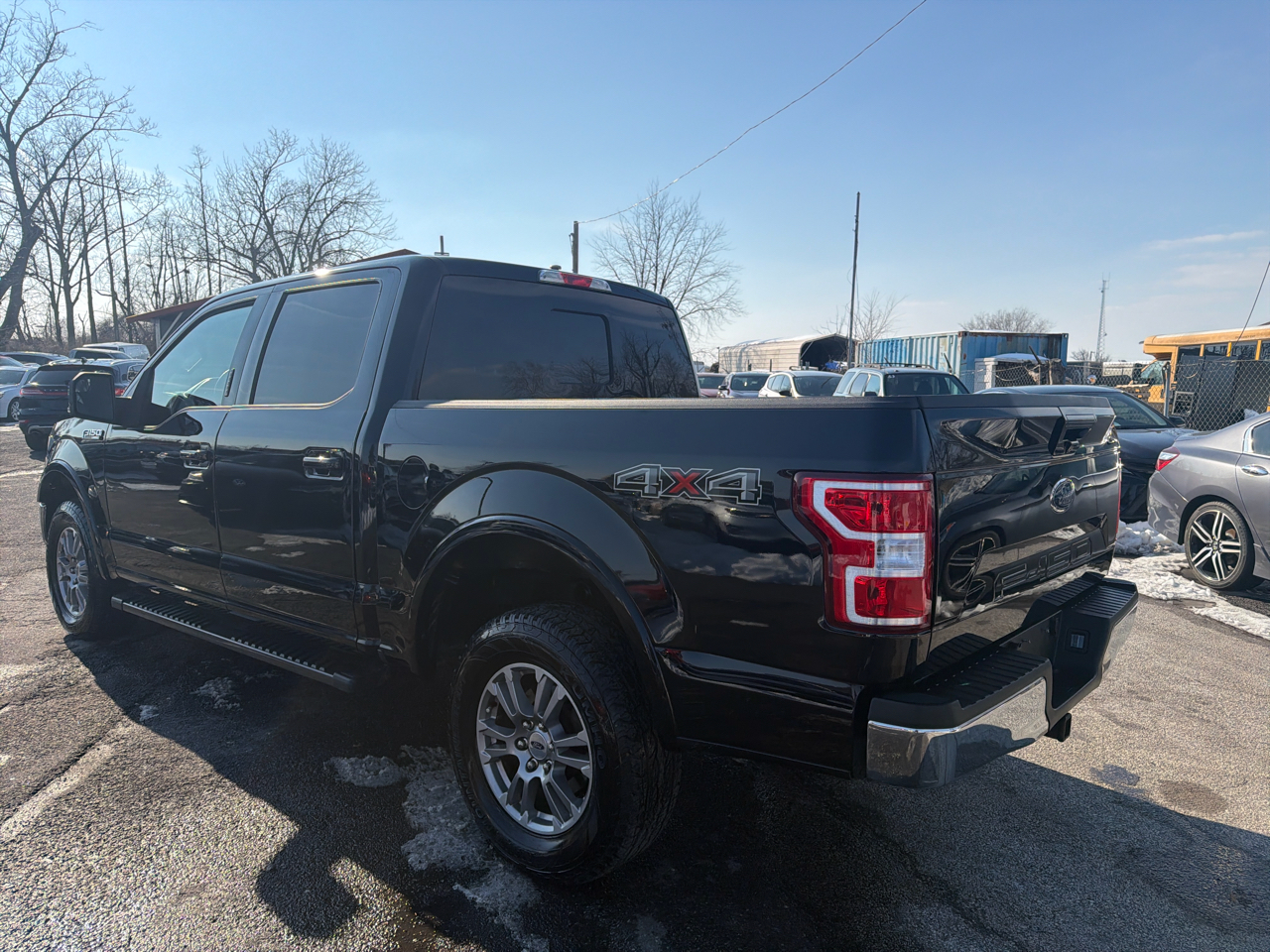 Ford F-150 4WD SuperCrew 139" Lariat 2018