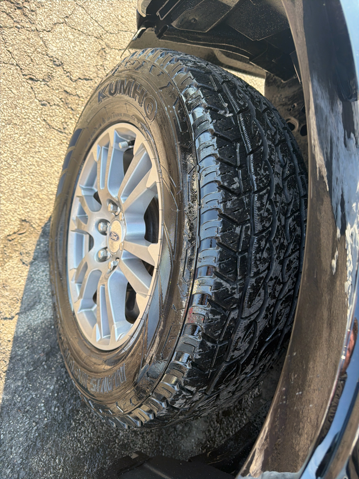 Ford F-150 4WD SuperCrew 139" Lariat 2018