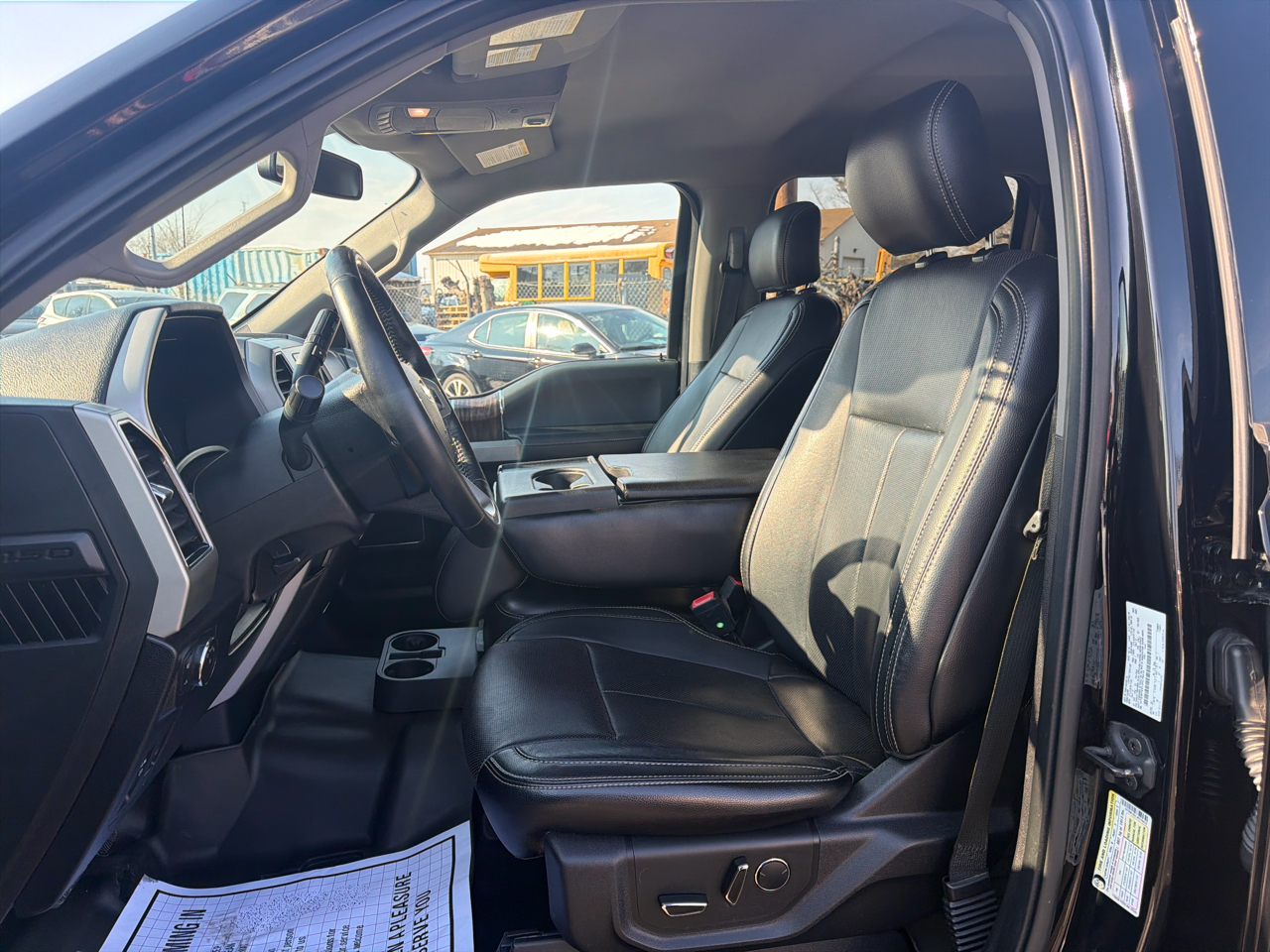 Ford F-150 4WD SuperCrew 139" Lariat 2018