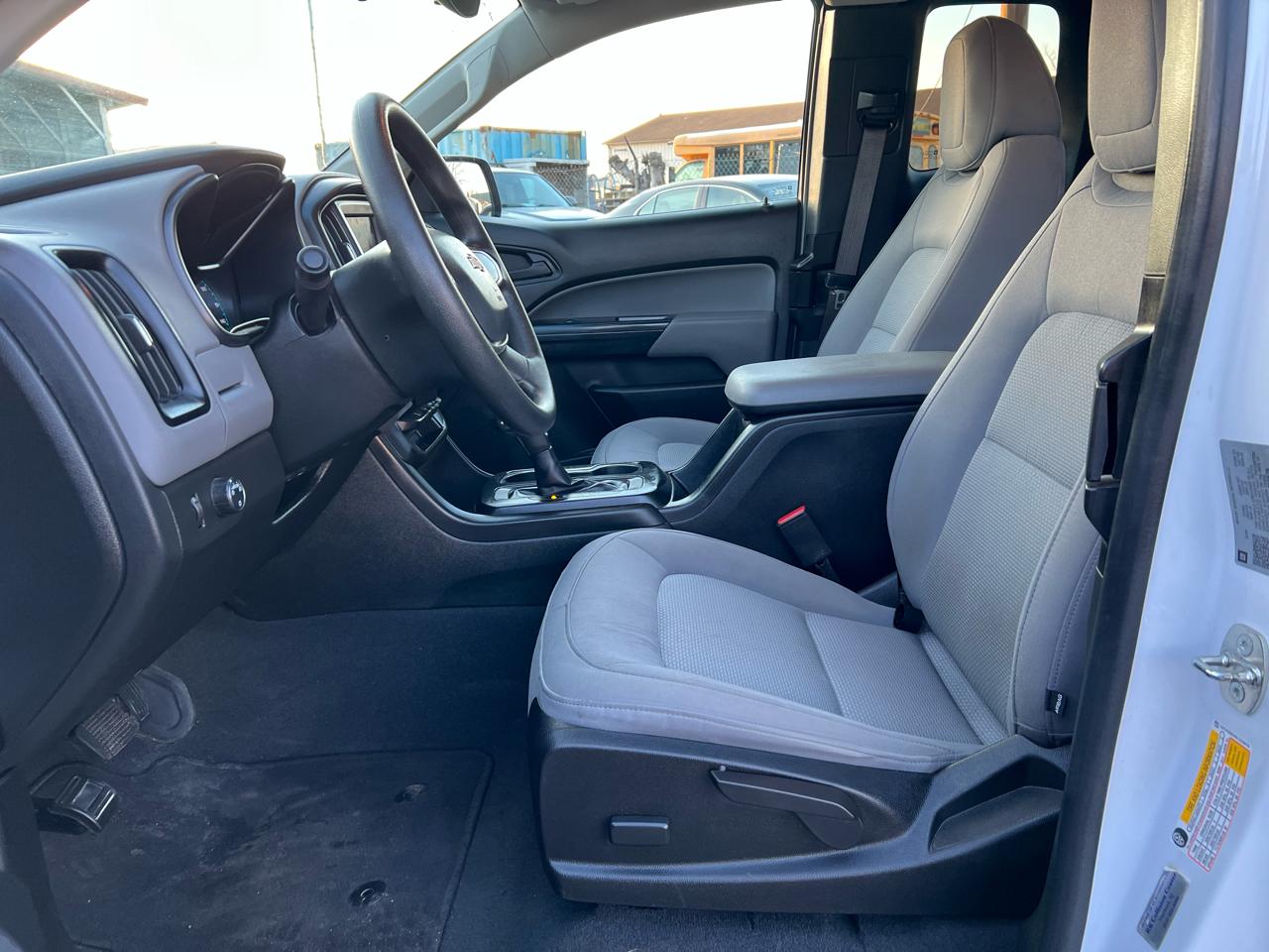 Chevrolet Colorado 2WD Ext Cab 128.3" WT 2020