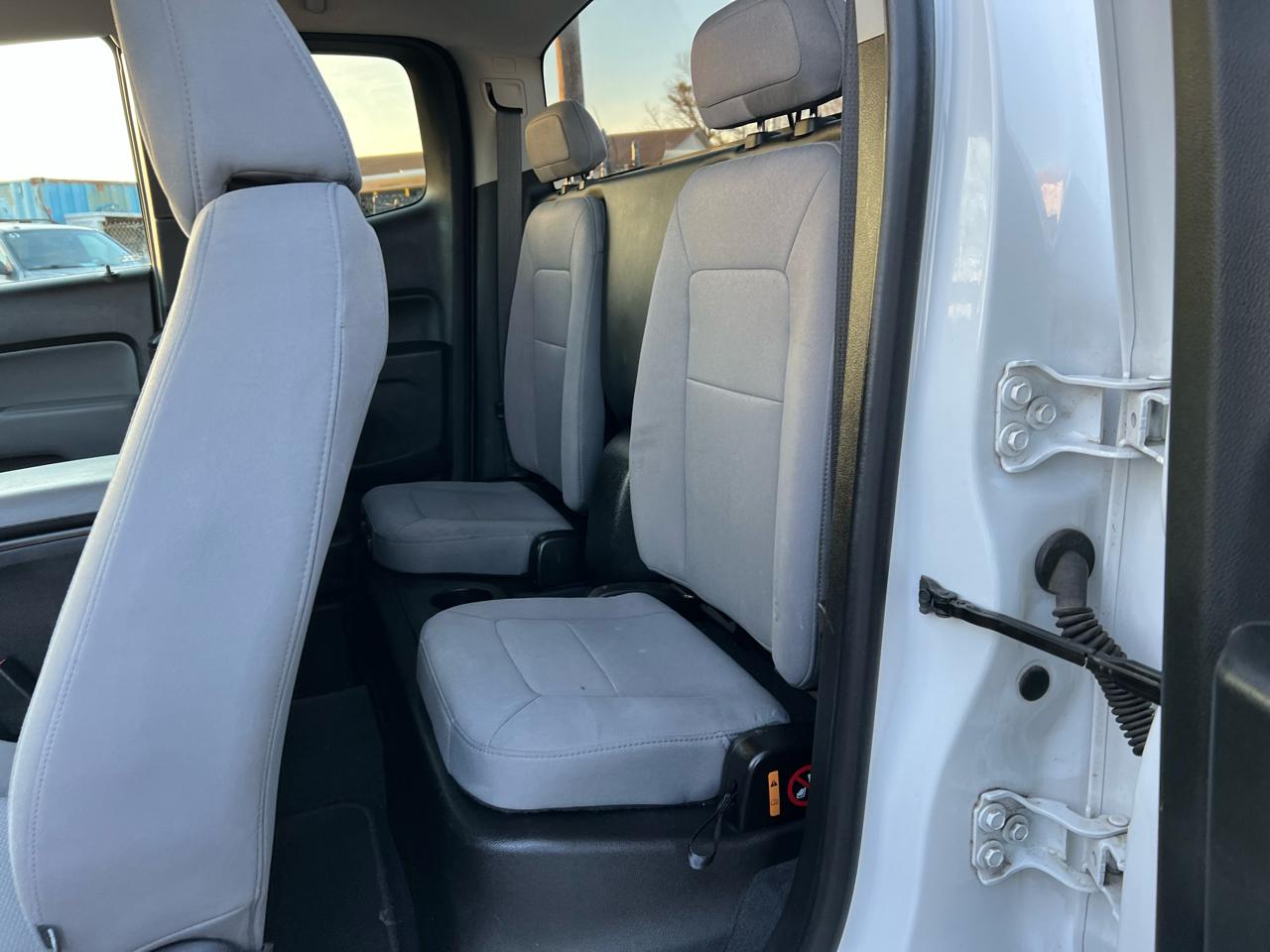 Chevrolet Colorado 2WD Ext Cab 128.3" WT 2020