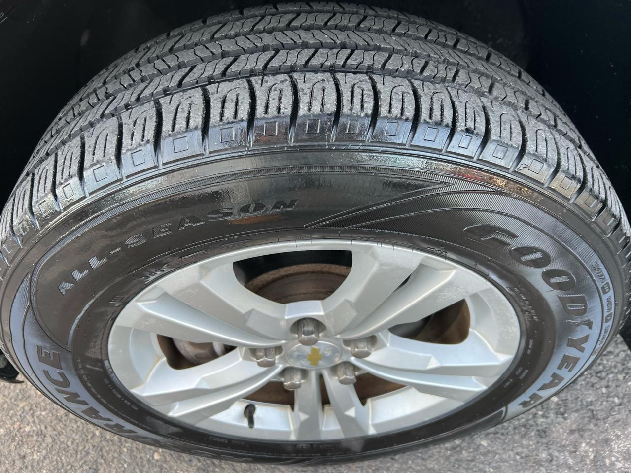 Chevrolet Equinox 1LT 2WD 2012