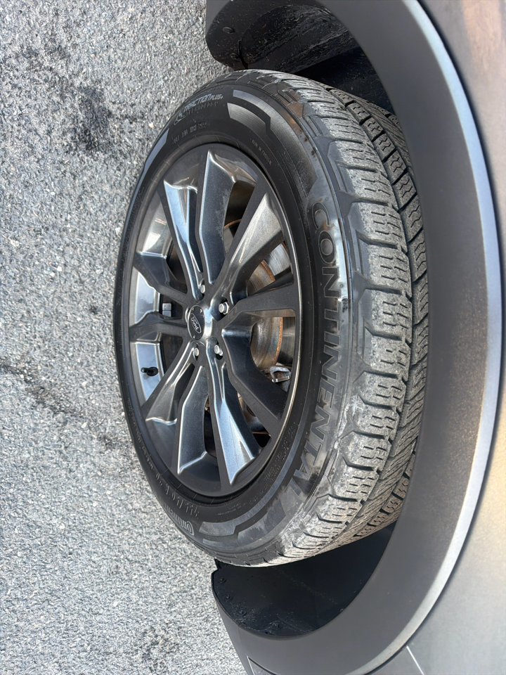 Ford Explorer 4dr XLT 4WD 2017