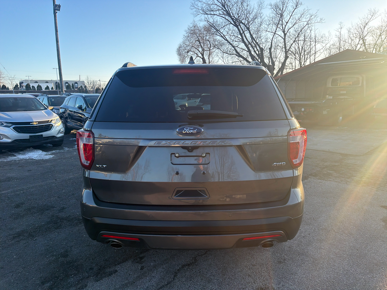 Ford Explorer 4dr XLT 4WD 2017