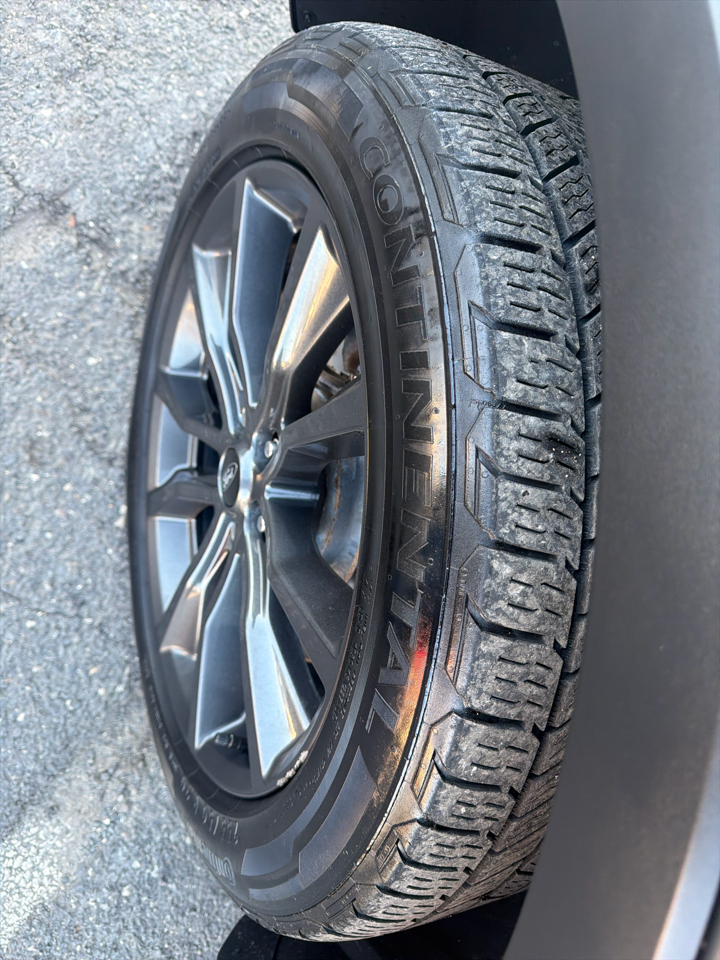 Ford Explorer 4dr XLT 4WD 2017