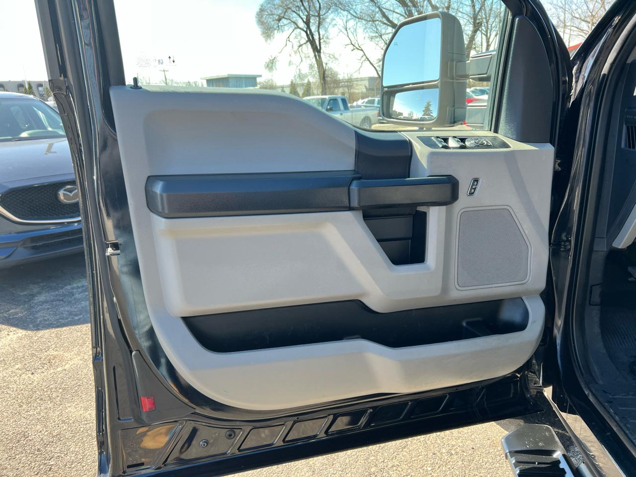 Ford F-250 SD XL SuperCab Long Bed 2WD 2022