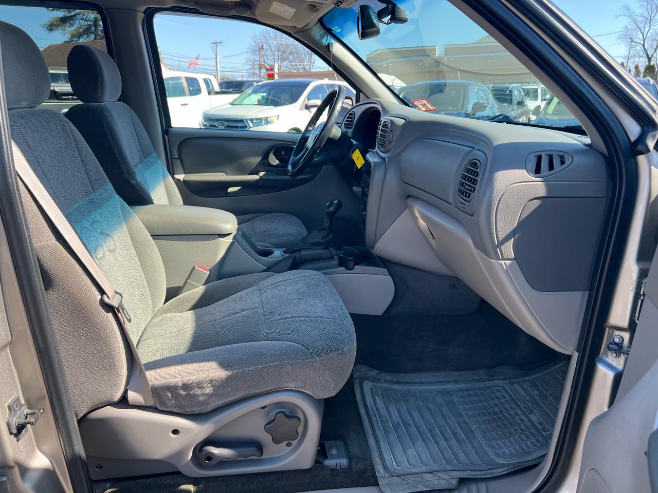 Chevrolet TrailBlazer LS 4WD 2002