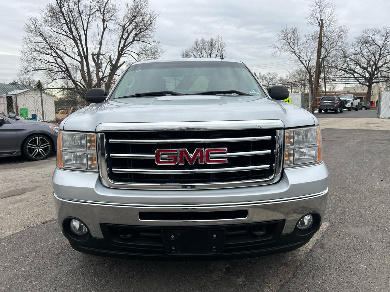 GMC Sierra 1500 4WD Ext Cab 134.0" SLE 2013
