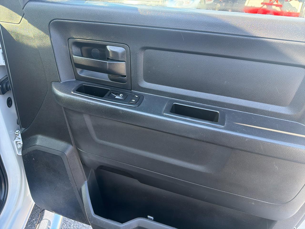 RAM 2500 Tradesman Crew Cab SWB 2WD 2015