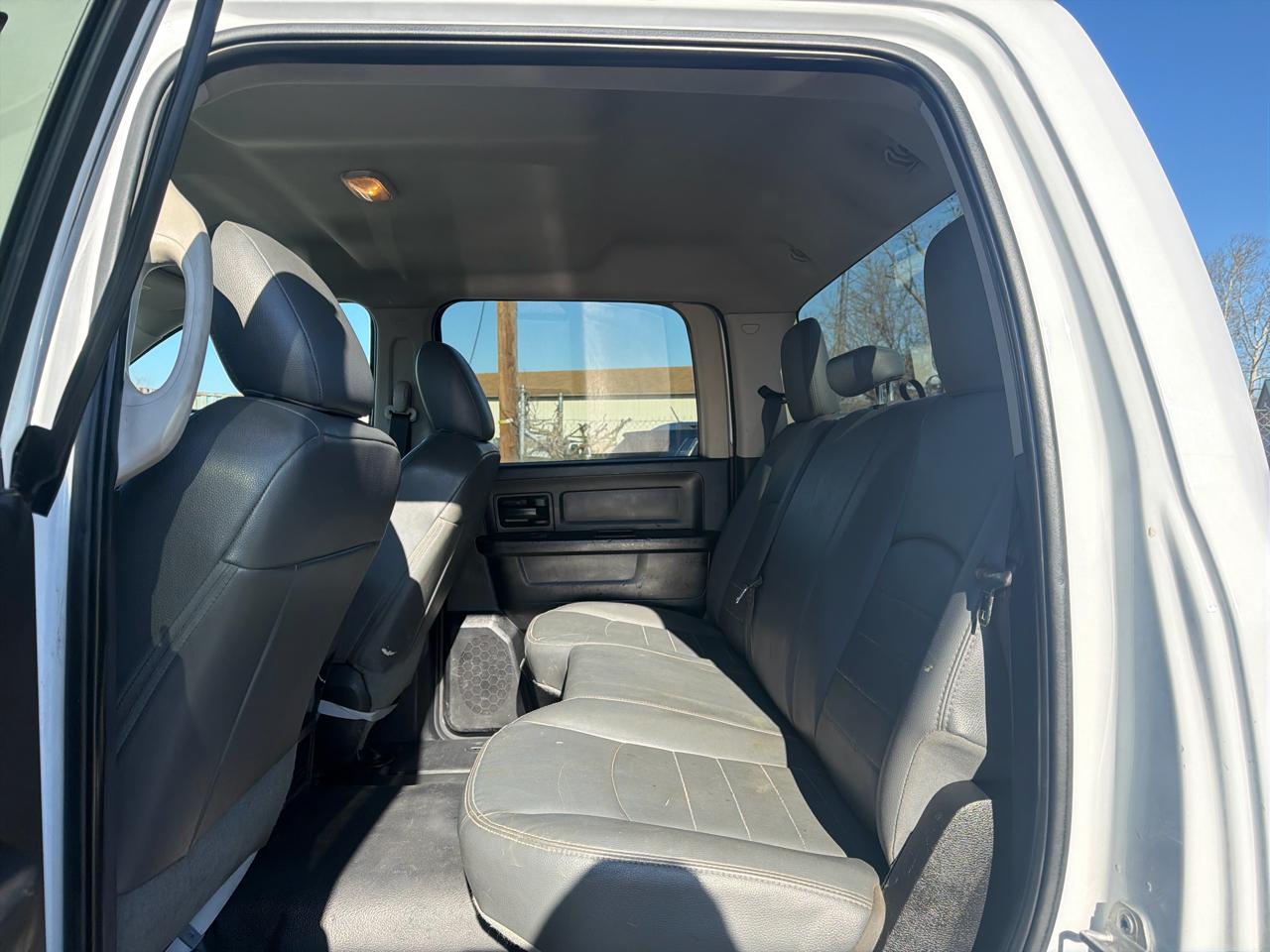 RAM 2500 Tradesman Crew Cab SWB 2WD 2015