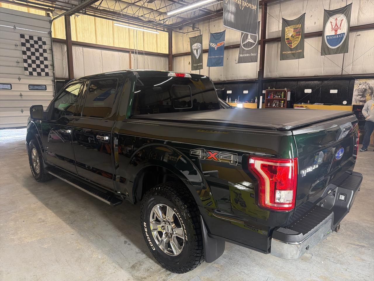Ford F-150 4WD SuperCrew 139" XLT 2016