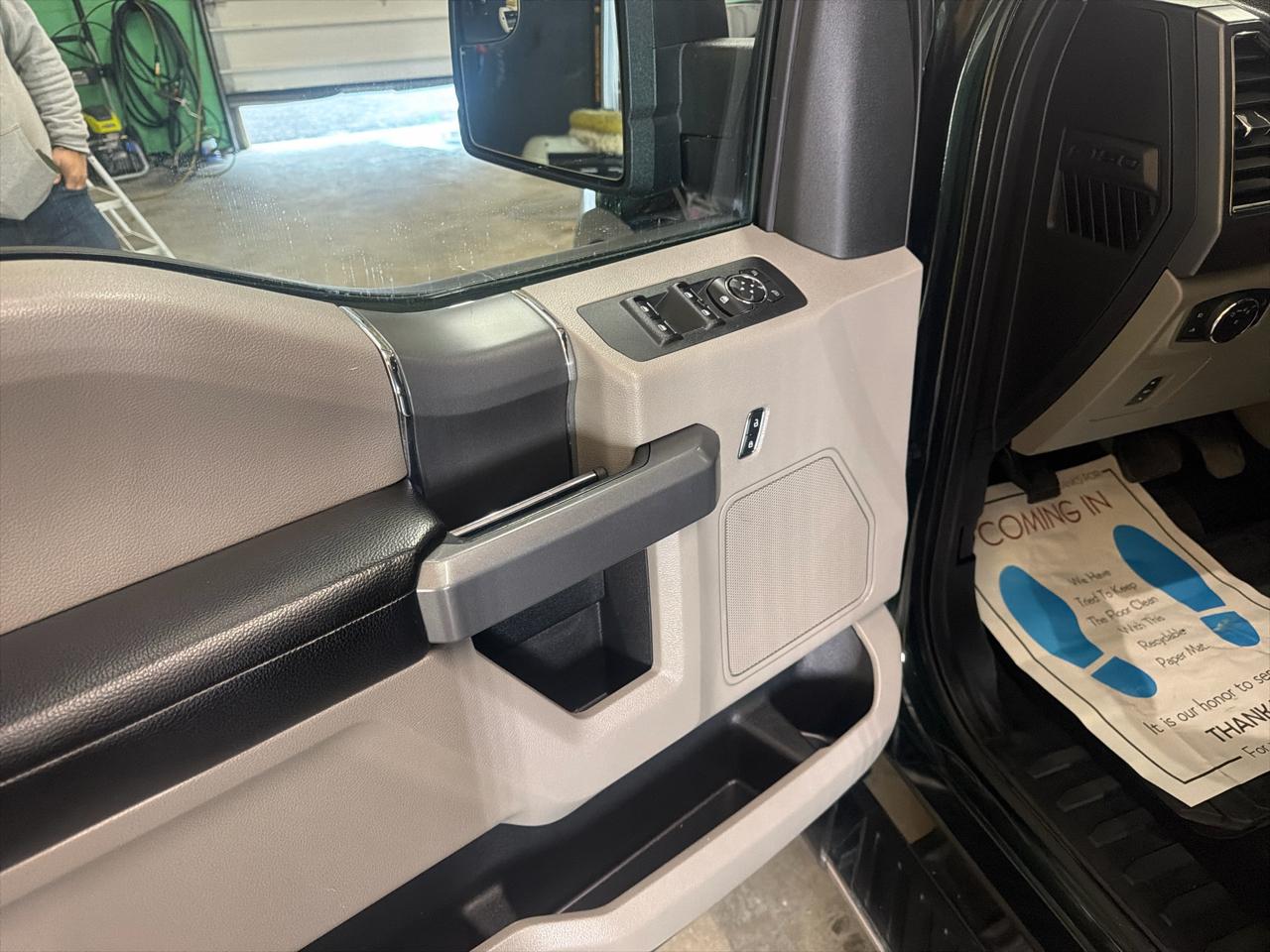 Ford F-150 4WD SuperCrew 139" XLT 2016