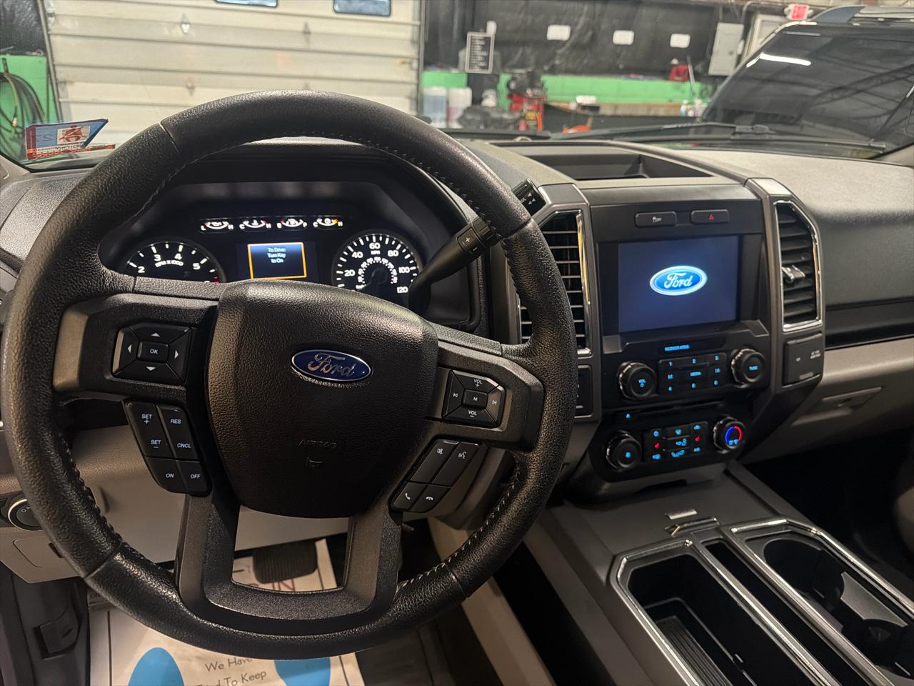 Ford F-150 4WD SuperCrew 139" XLT 2016