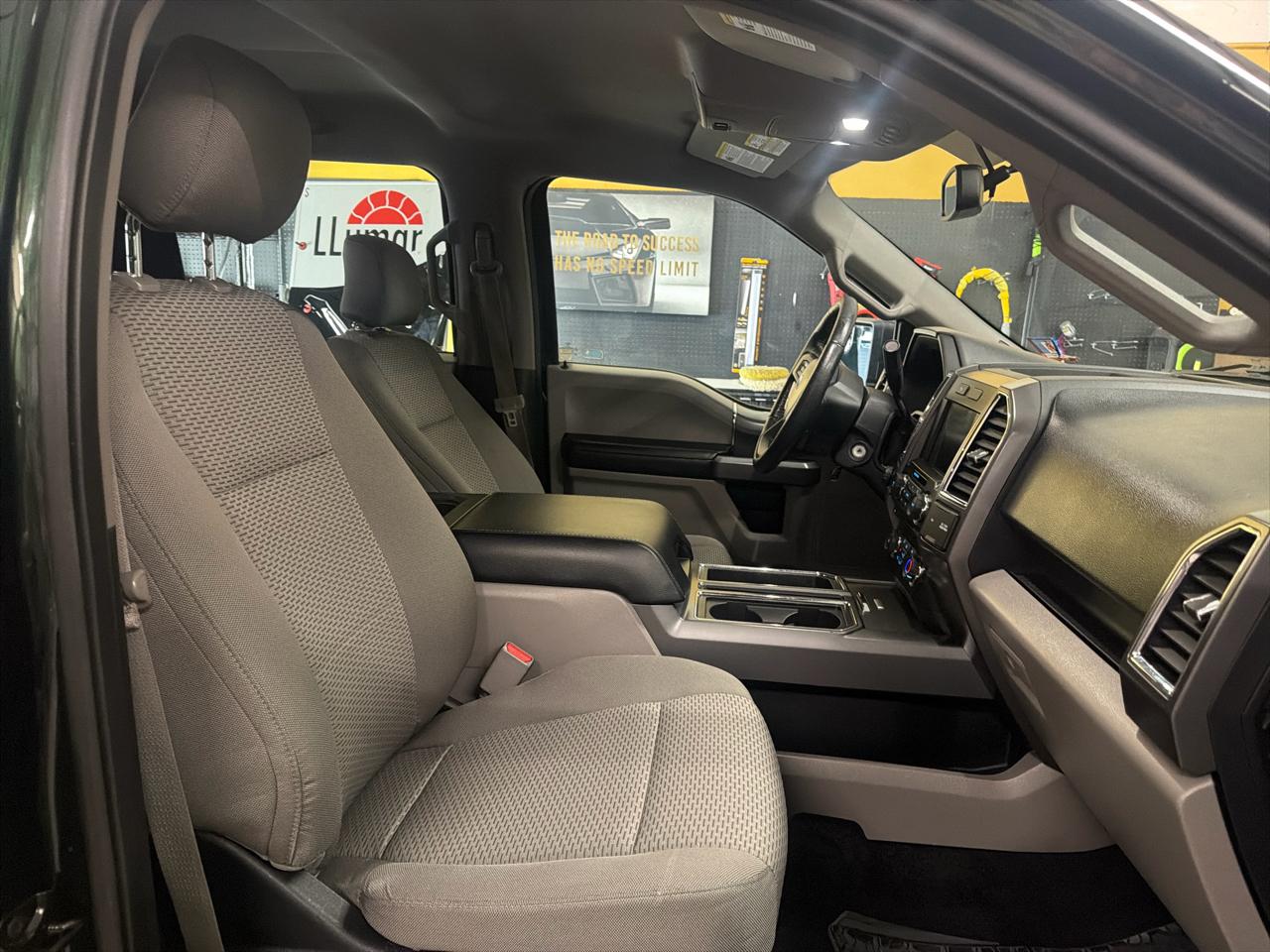 Ford F-150 4WD SuperCrew 139" XLT 2016