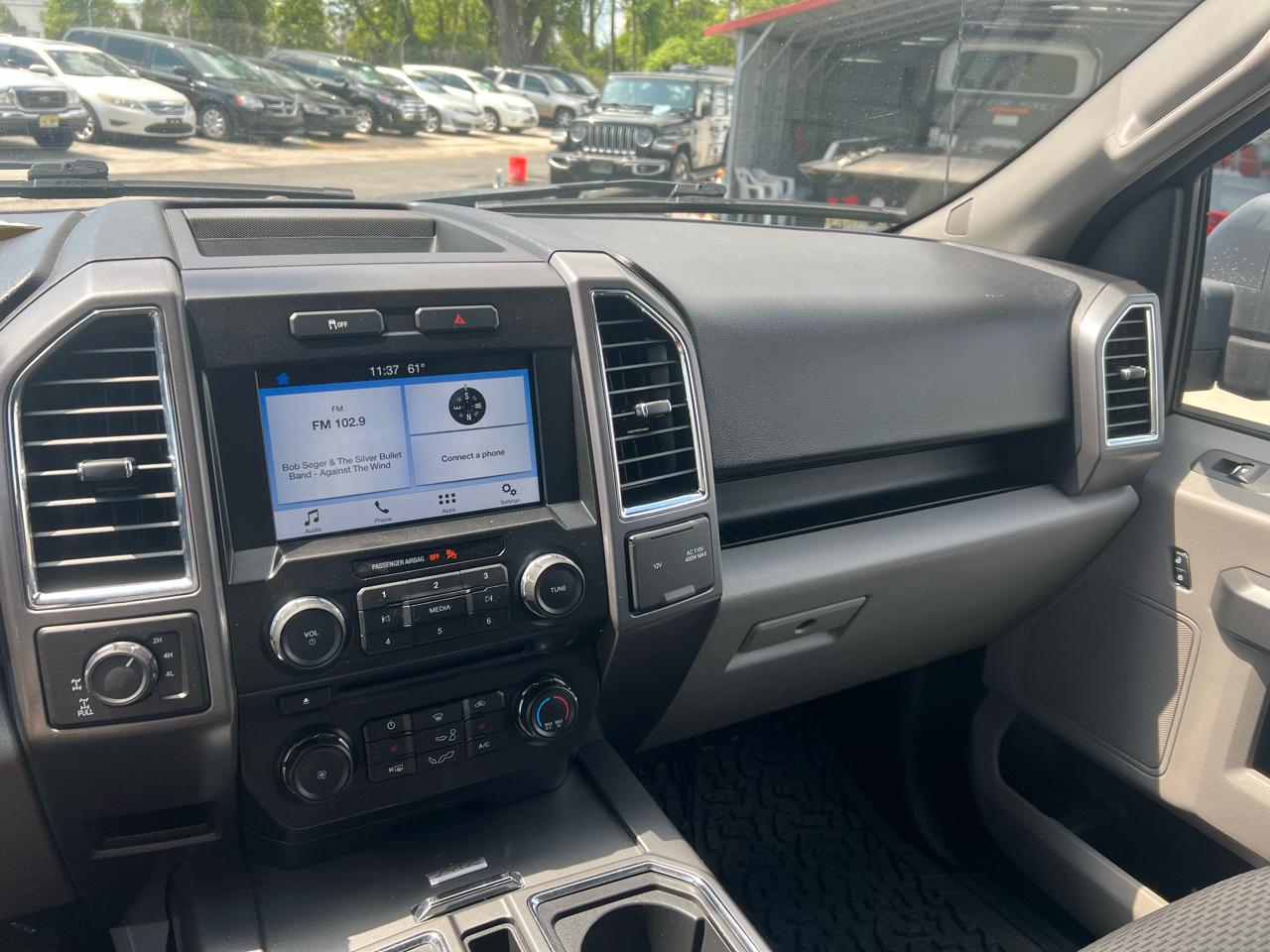 Ford F-150 4WD SuperCrew 139" XLT 2016