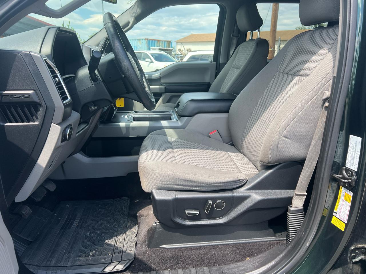 Ford F-150 4WD SuperCrew 139" XLT 2016
