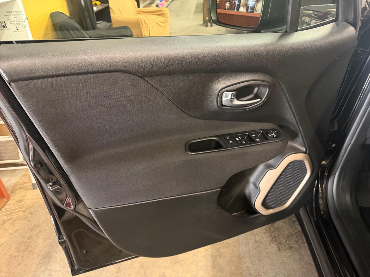 Jeep Renegade Sport FWD 2015