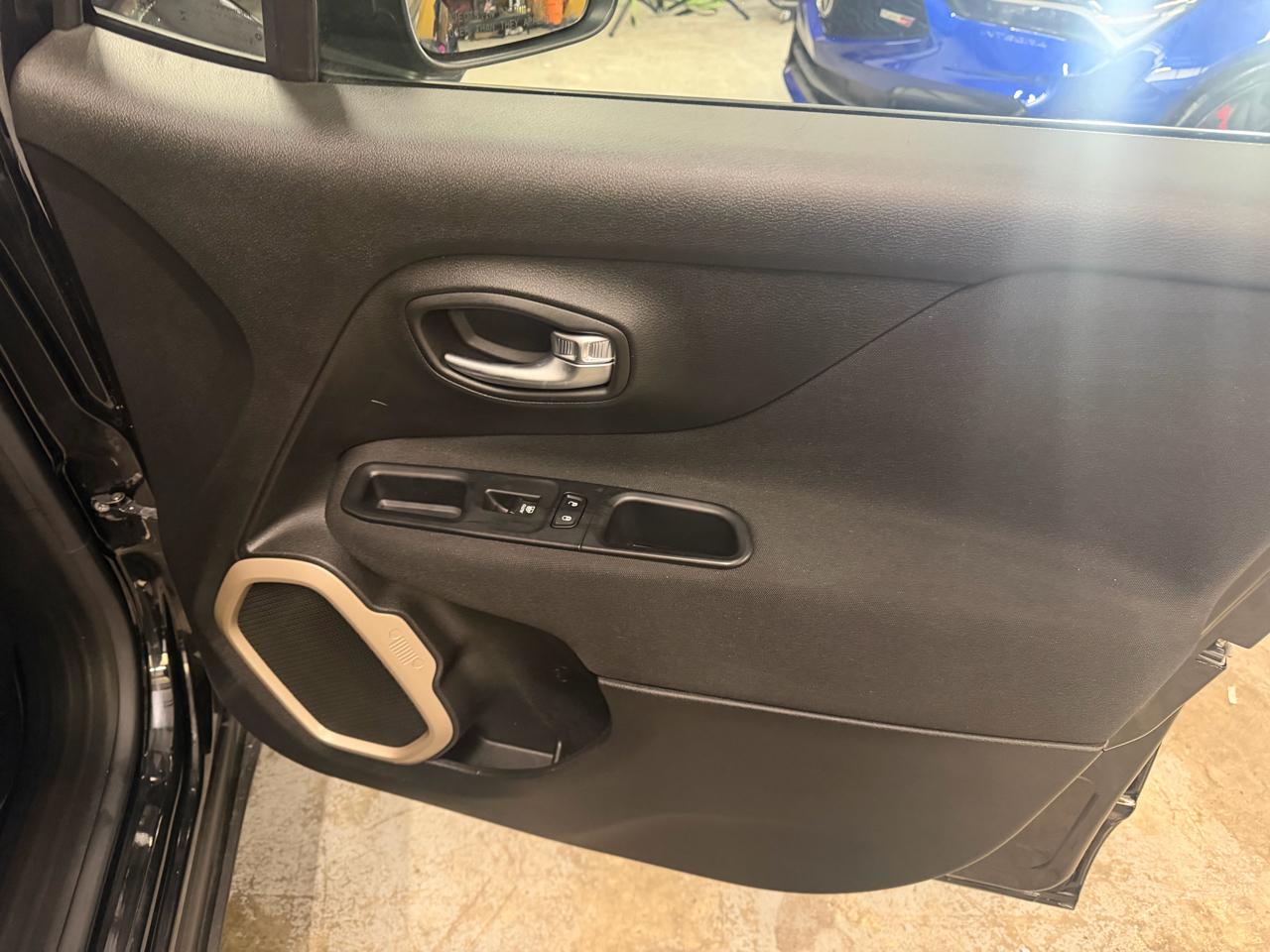 Jeep Renegade Sport FWD 2015