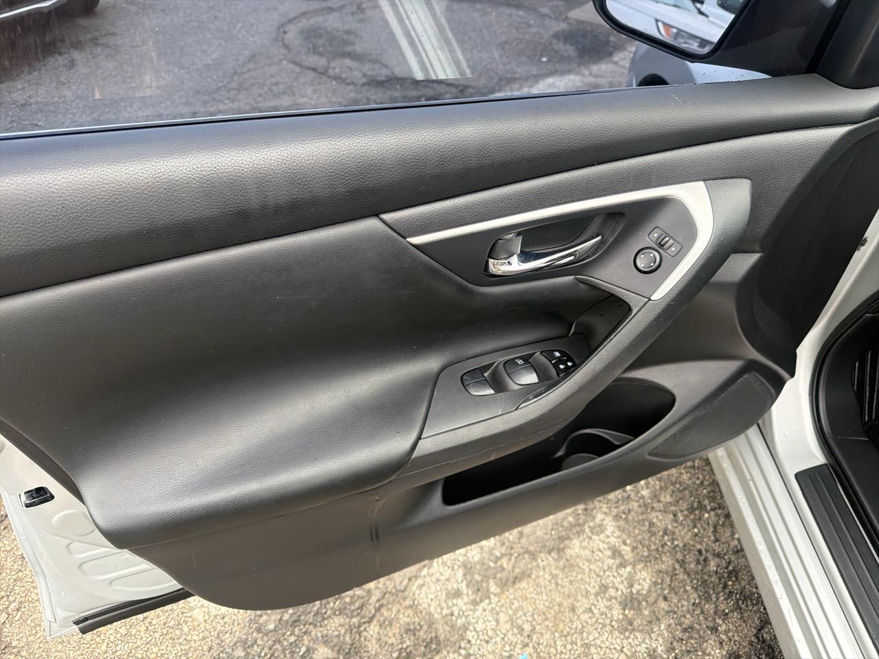 Nissan Altima 2.5 SR 2016