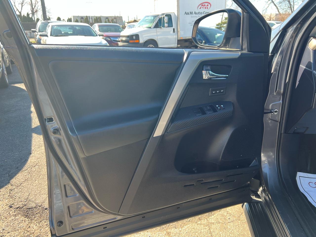 Toyota RAV4 Limited AWD 2015