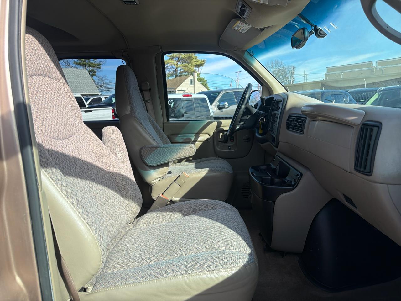 Chevrolet Express  2002