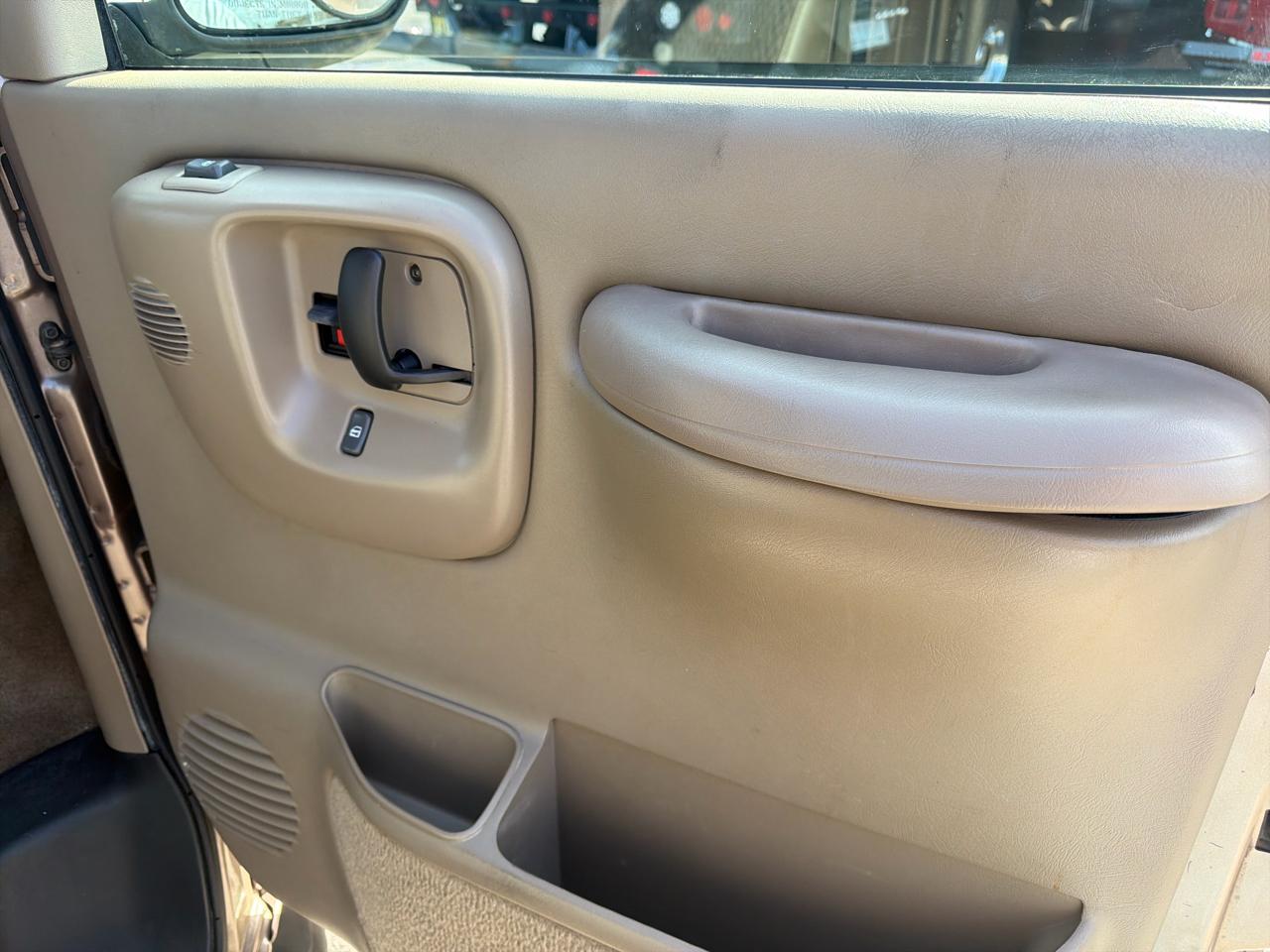 Chevrolet Express  2002