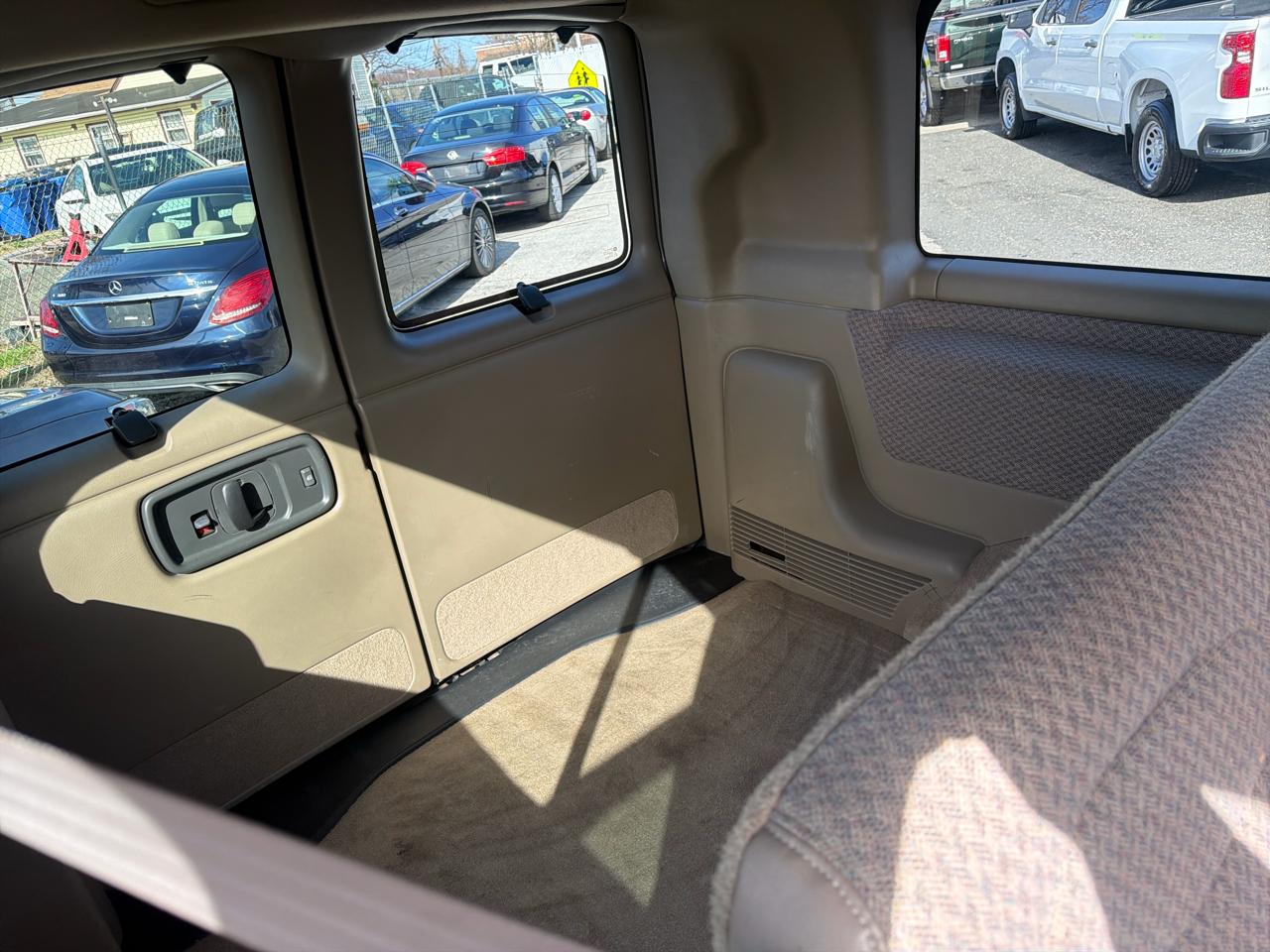 Chevrolet Express  2002