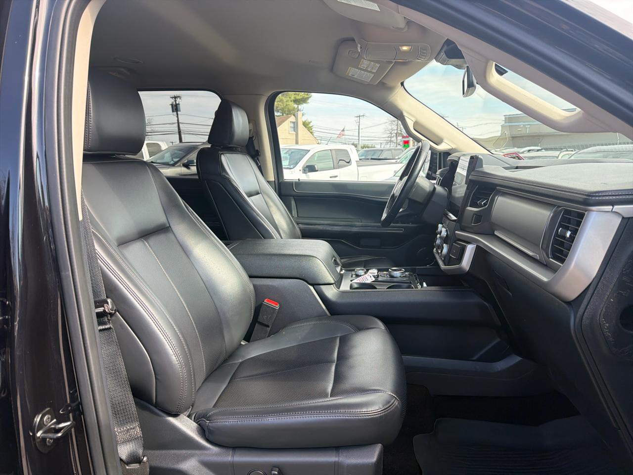 Ford Expedition MAX XLT 4WD 2022