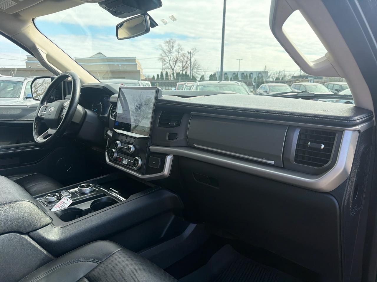 Ford Expedition MAX XLT 4WD 2022