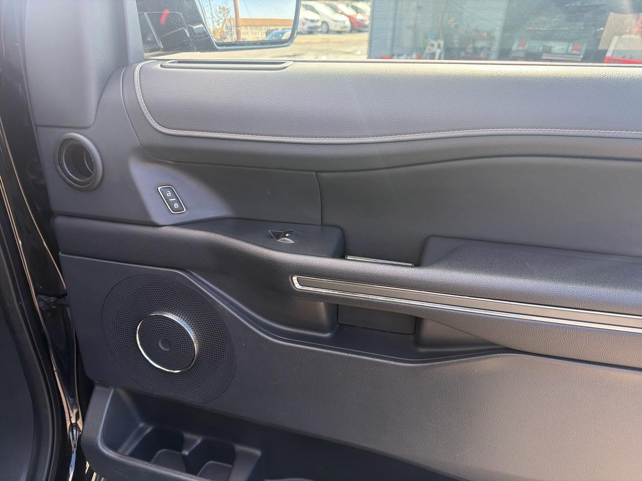 Ford Expedition MAX XLT 4WD 2022