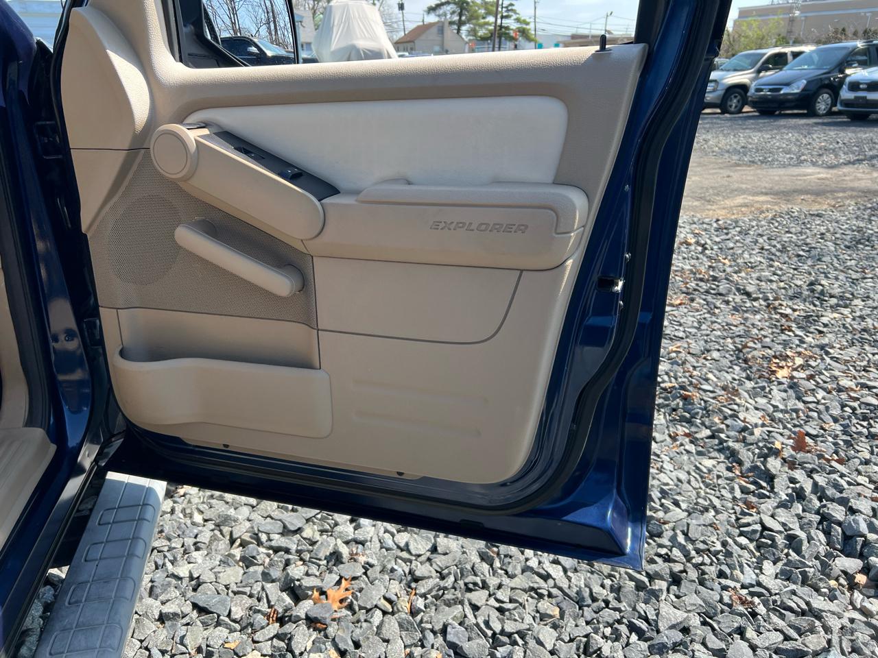 Ford Explorer Sport Trac Limited 4.6L 4WD 2007