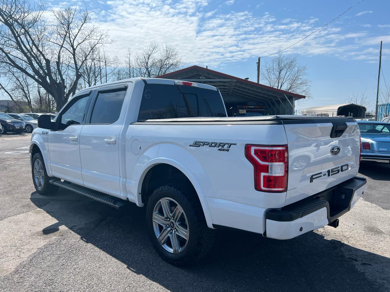Ford F-150 4WD SuperCrew 139" XLT 2019