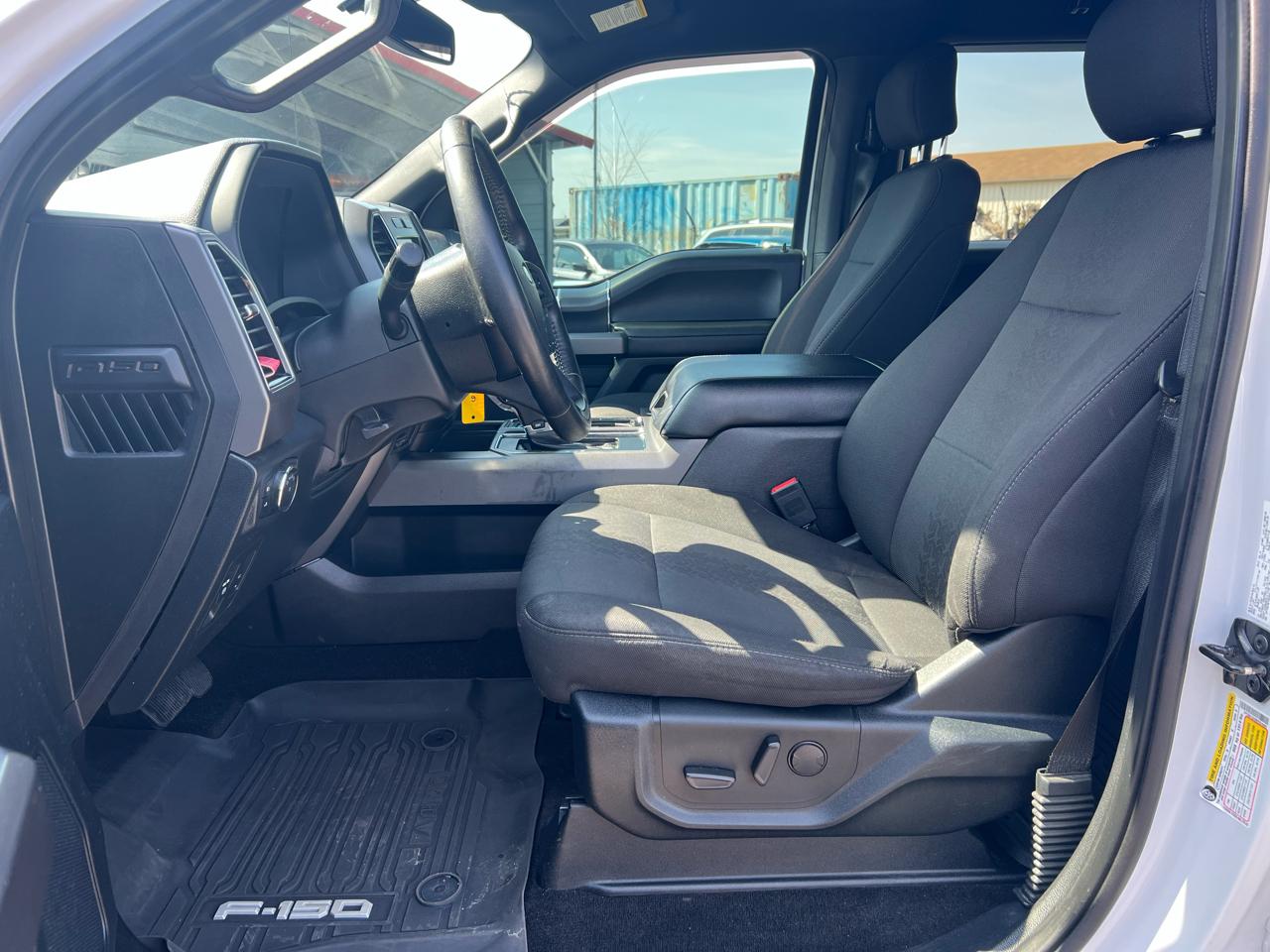Ford F-150 4WD SuperCrew 139" XLT 2019