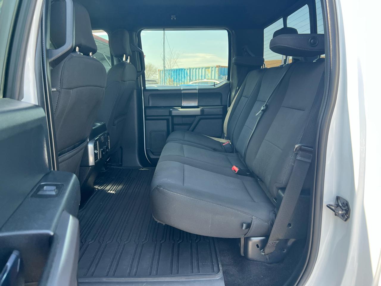 Ford F-150 4WD SuperCrew 139" XLT 2019