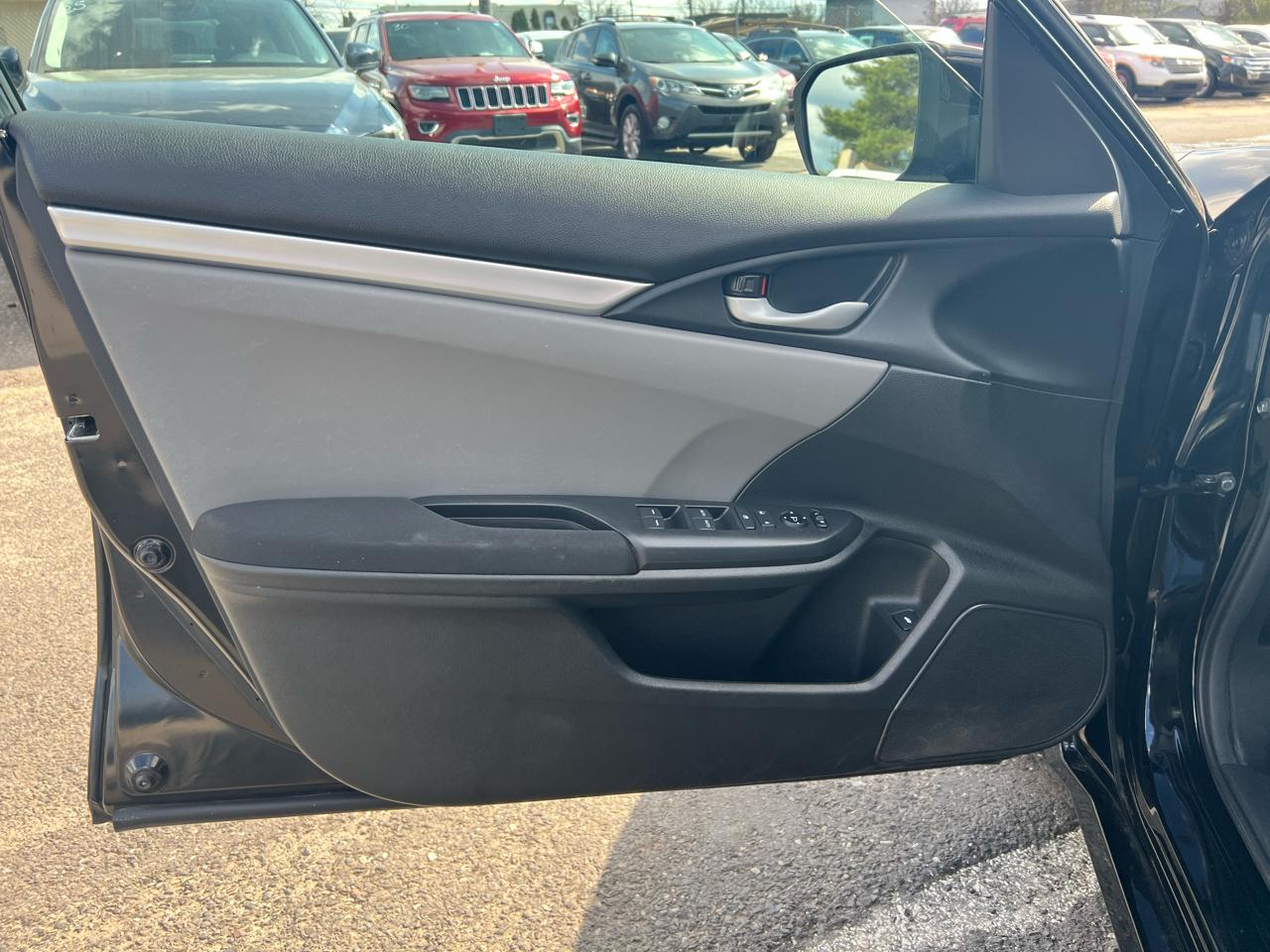 Honda Civic 4dr Sdn LX Auto 2019