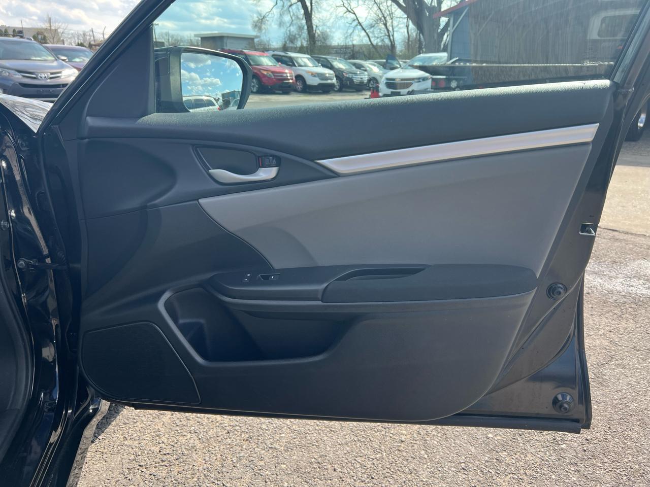 Honda Civic 4dr Sdn LX Auto 2019