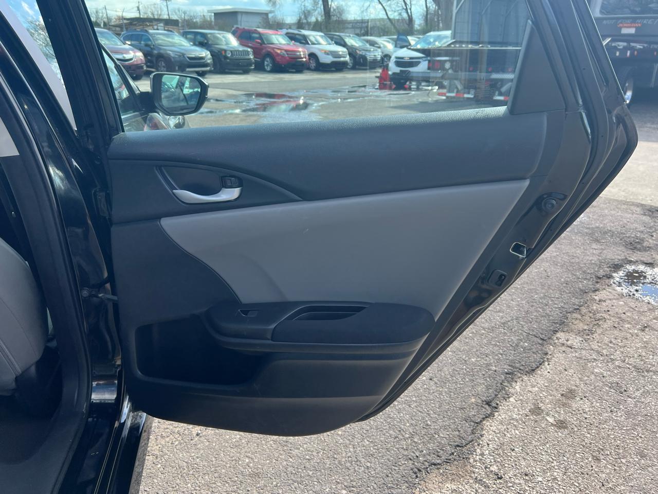 Honda Civic 4dr Sdn LX Auto 2019