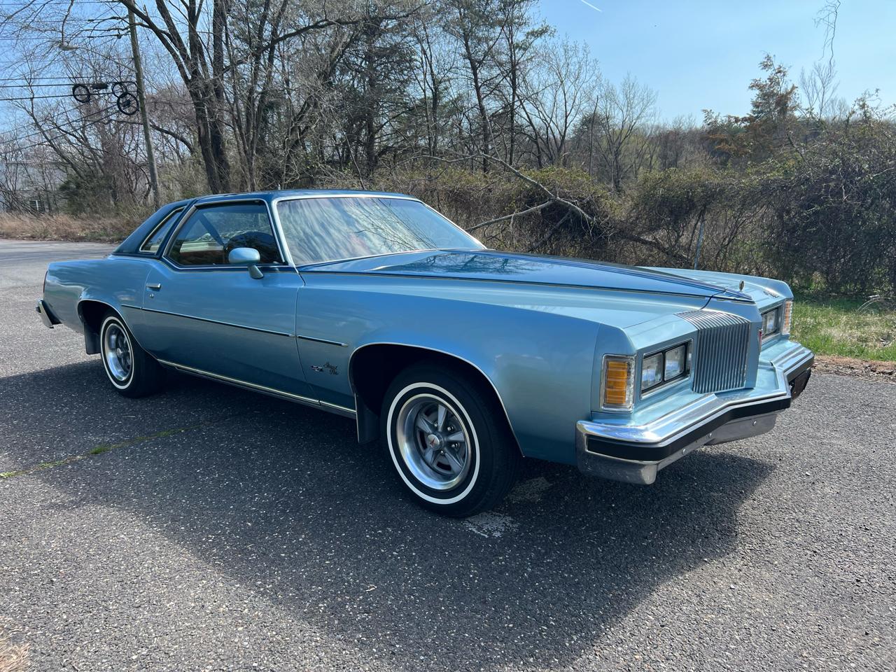 Pontiac Grand Prix 2dr Coupe LJ 1976