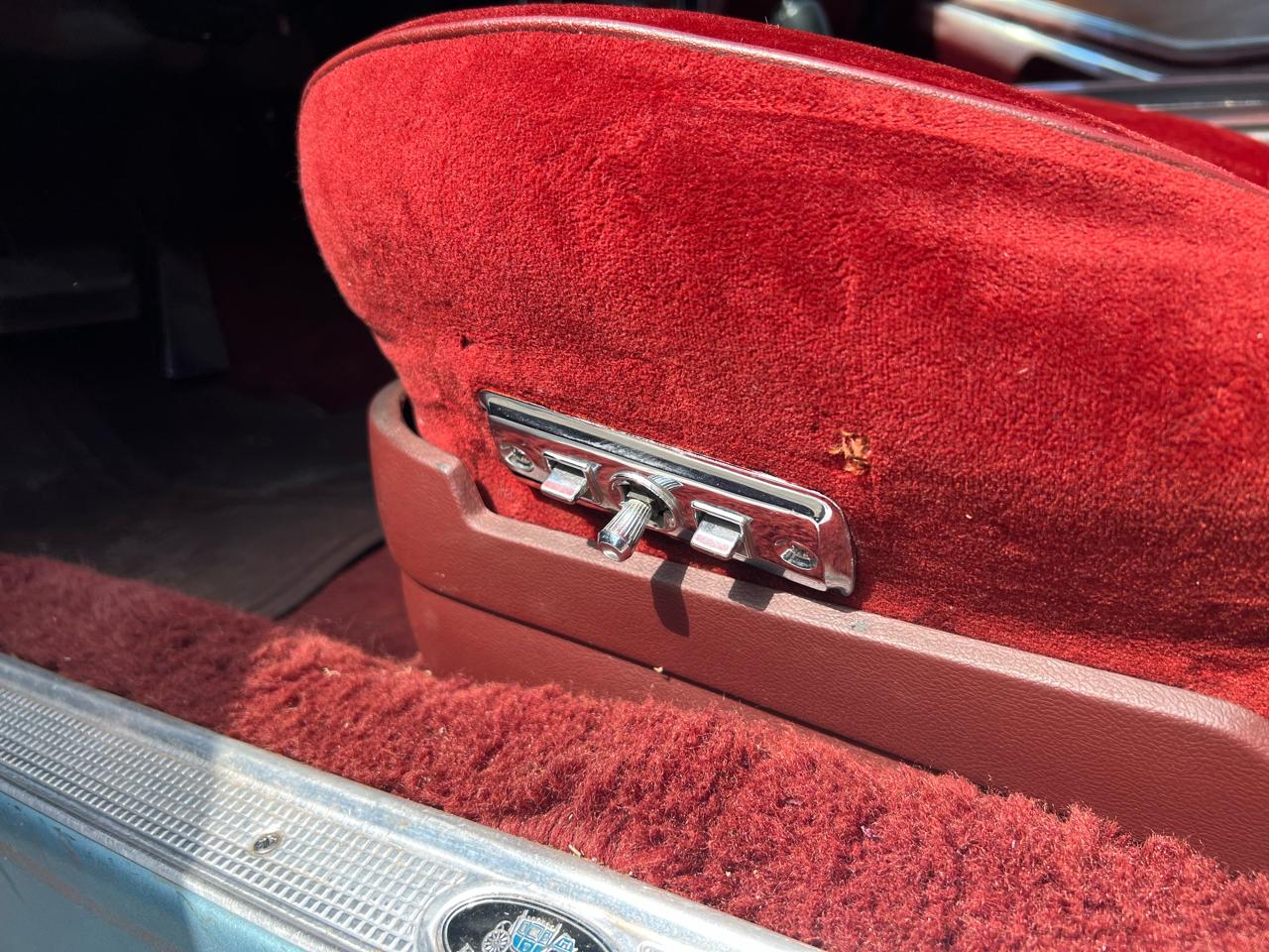 Pontiac Grand Prix 2dr Coupe LJ 1976